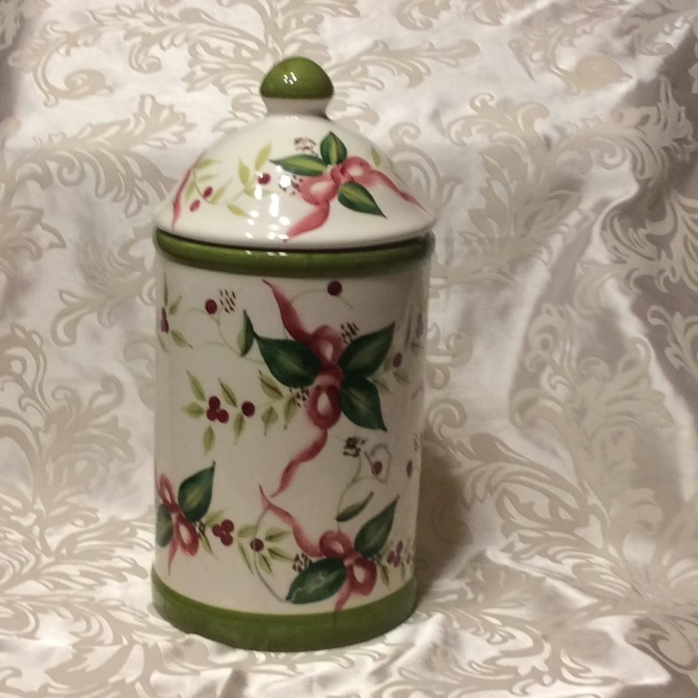 Beautiful Hannah’s Delights Canister